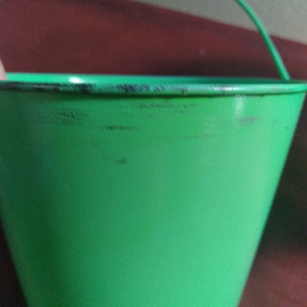 Cute accent buckets